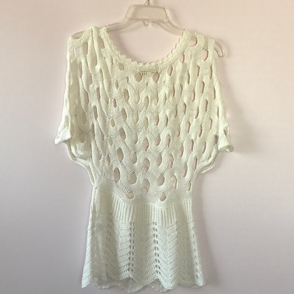 Gorgeous Crocheted Top - Picture 5 of 8